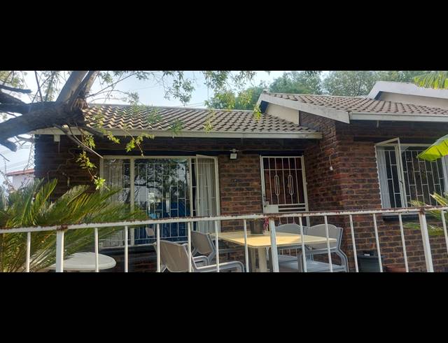 3 BEDROOM FREESTANDING FOR SALE IN NORKEM PARK